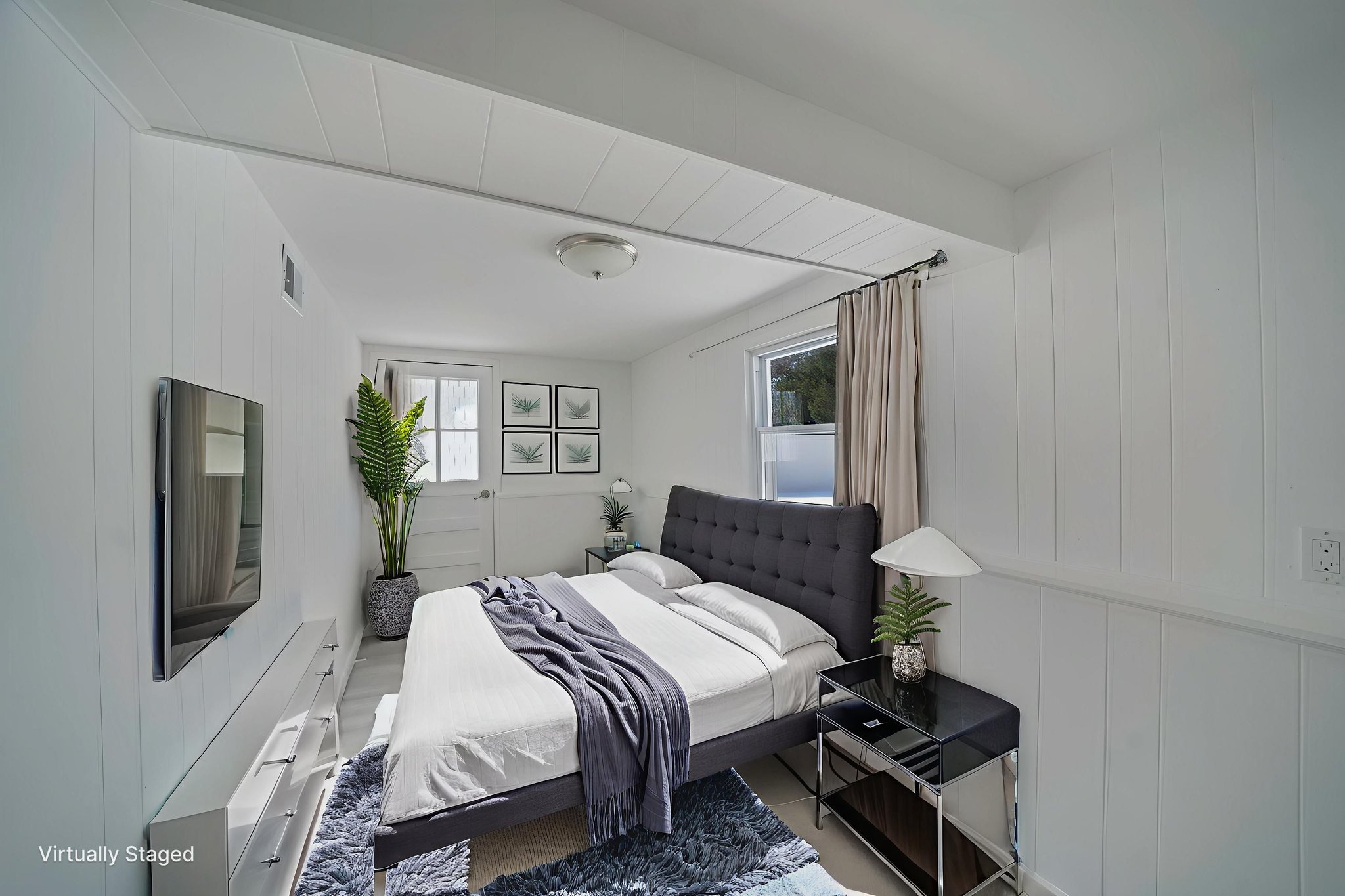 18586 Final 0036 virtually staged.jpeg