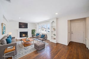 18586 Final 0024 copy virtually staged.jpeg