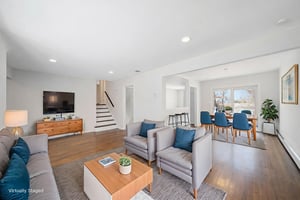 18586 Final 0025 copy virtually staged.jpeg