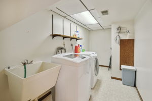 15_Interior