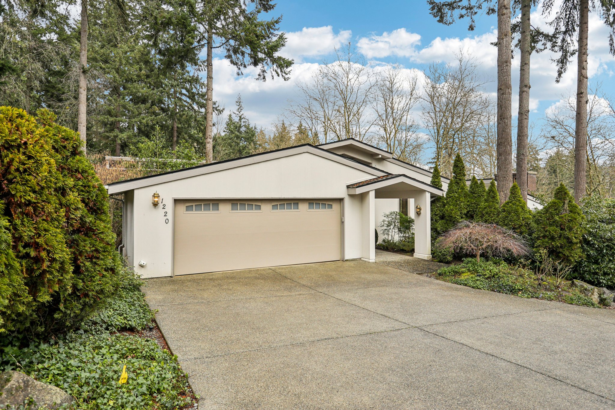 80th Pl-L0603-002.jpg