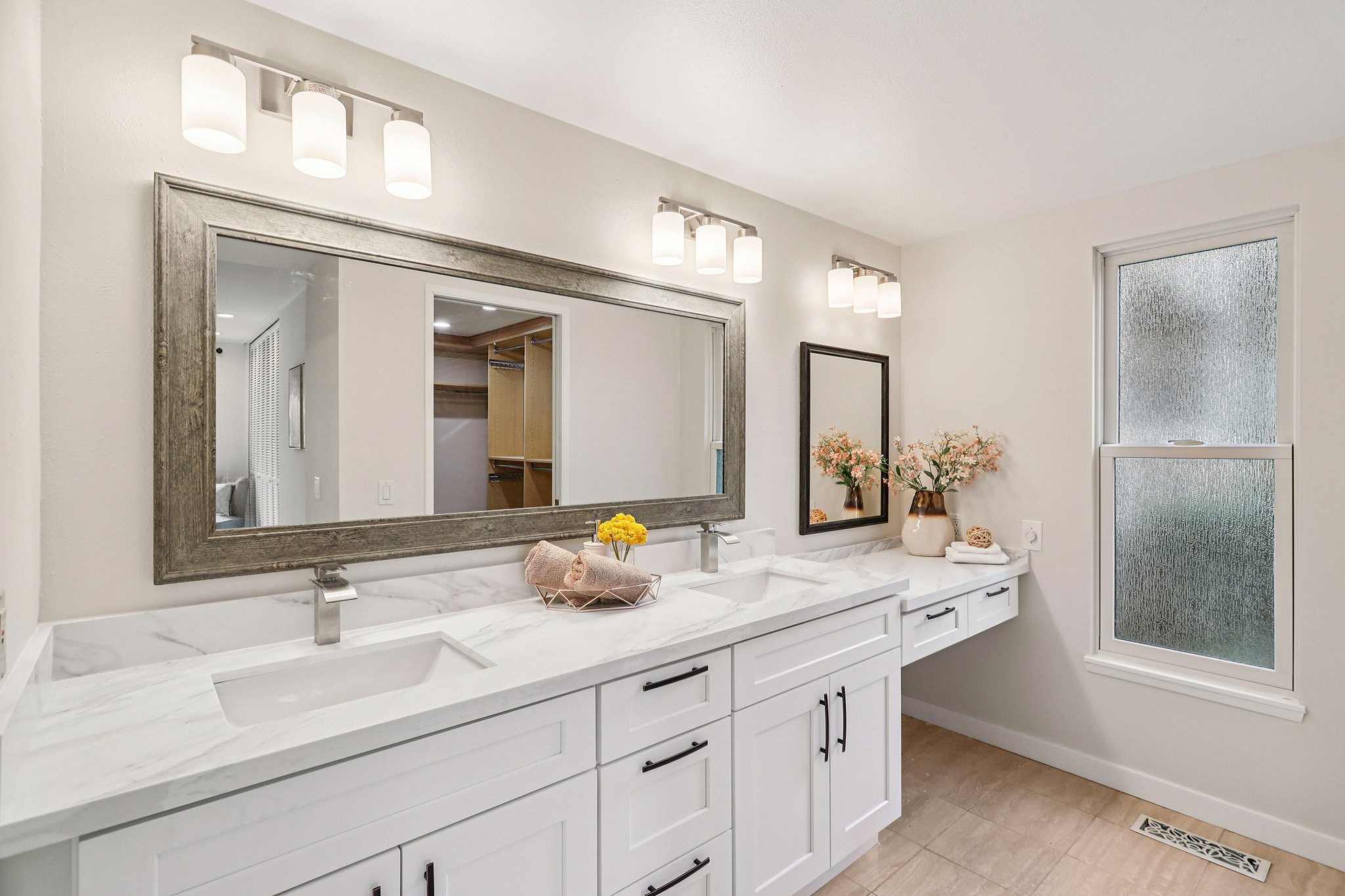 80th Pl-L0603-025.jpg