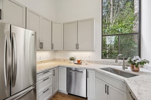 80th Pl-L0603-016.jpg