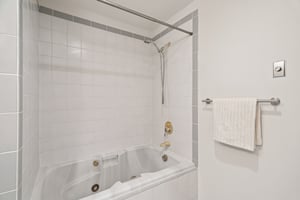 80th Pl-L0603-032.jpg