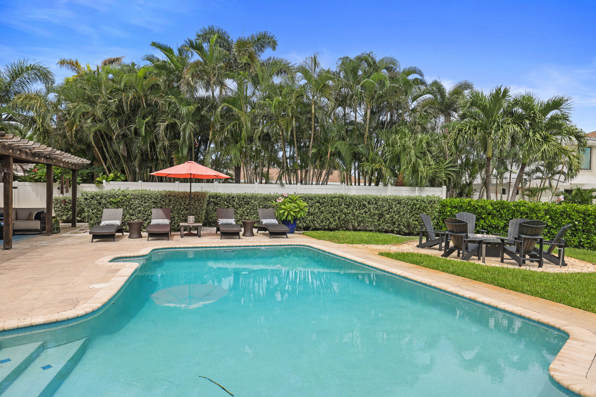 Back Pool - 495A6042 (1)
