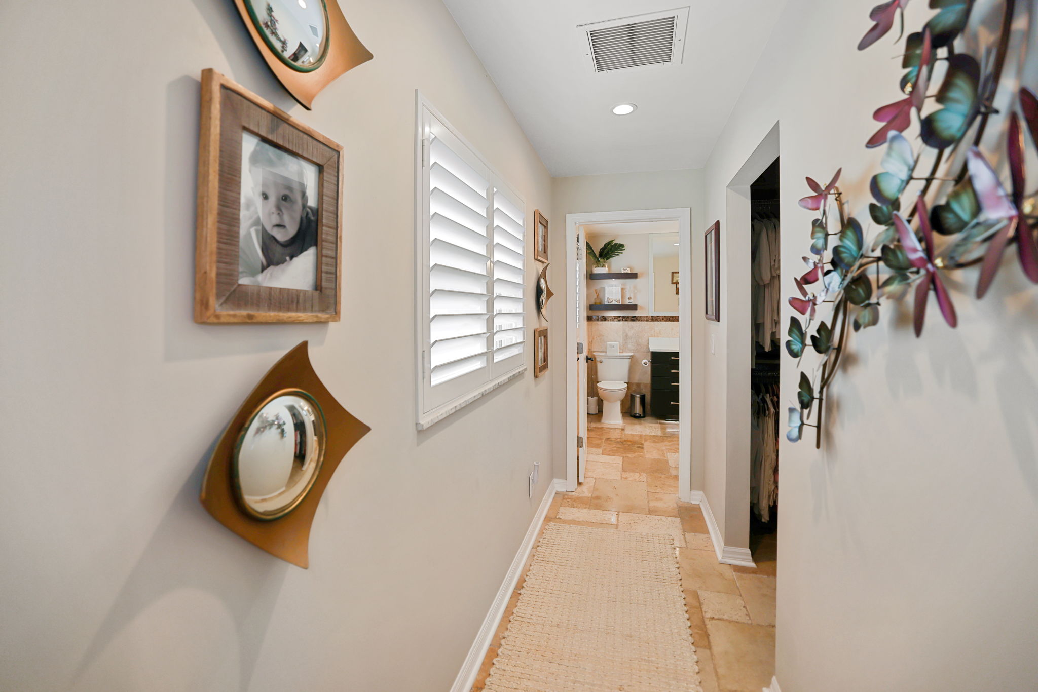 BR1 Hallway - 495A6153 (1)