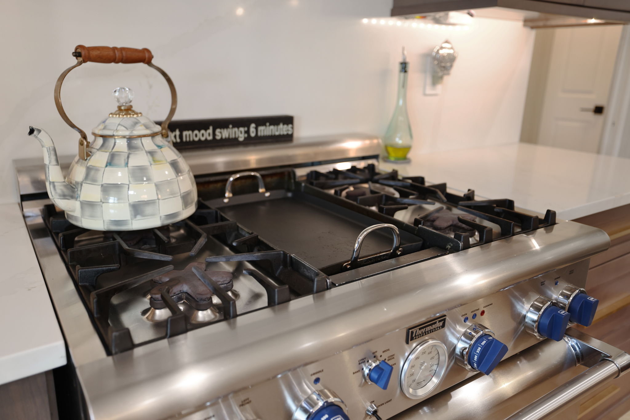 Kitchen CU - 495A6088 (1)