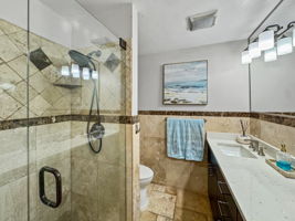 Bathroom 2 - IMG_9138