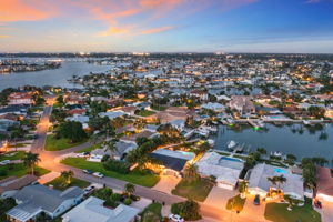 Front Drone Twilight - DJI_0777