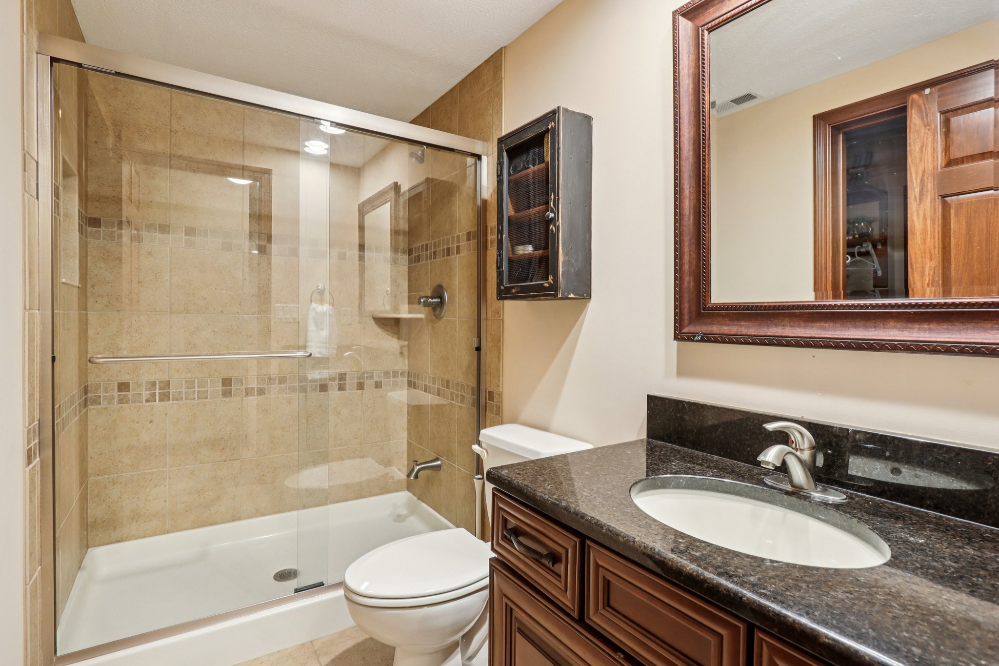 American Ave-S2511-048.jpg