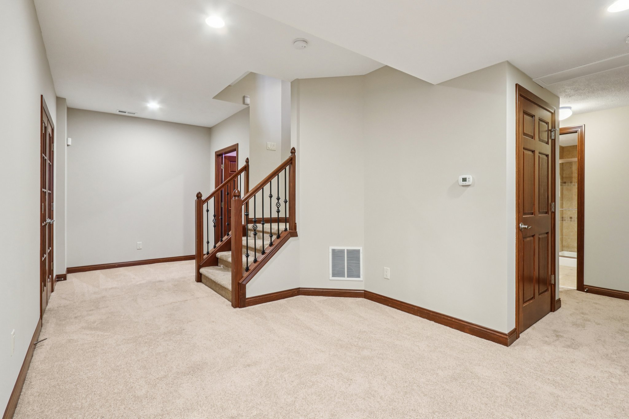 American Ave-S2511-049.jpg