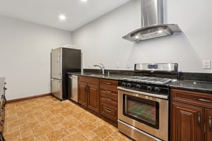 American Ave-S2511-044.jpg