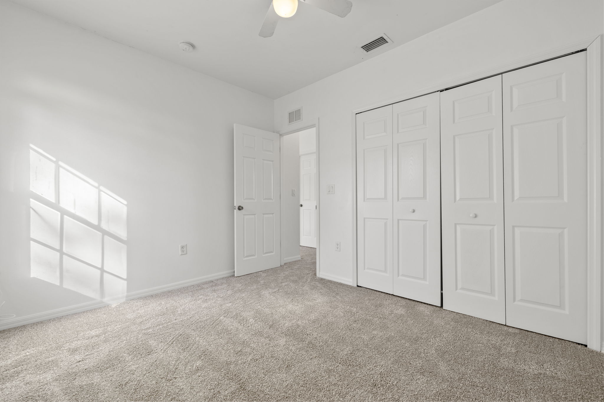 Guest Bedroom 2 (2)