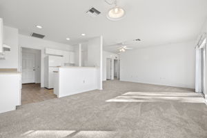 Dining Area (3)