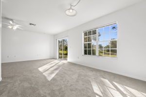 Dining Area (2)