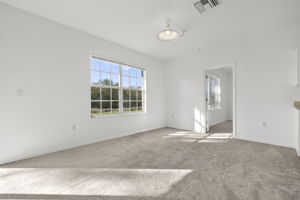 Dining Area (1)