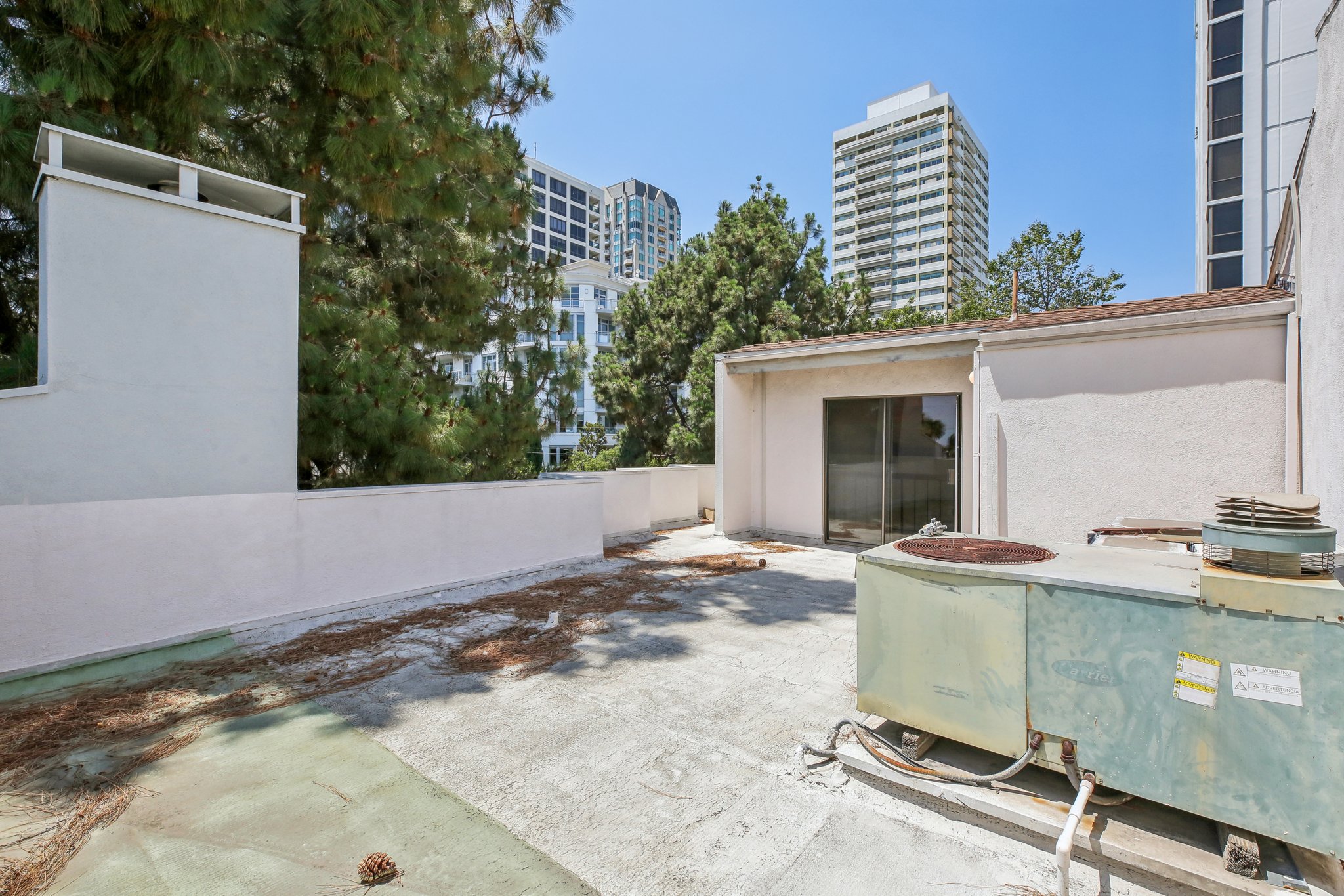 Manning Ave 1-039.jpg