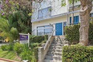 Manning Ave 1-003.jpg