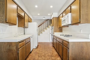 Manning Ave 1-011.jpg