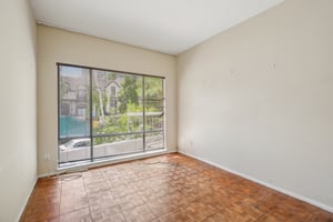 Manning Ave 1-016.jpg