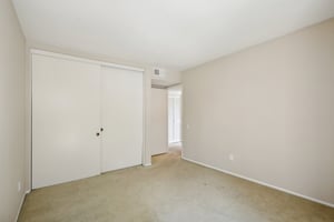 Manning Ave 1-027.jpg