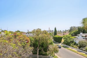 Manning Ave 1-041.jpg