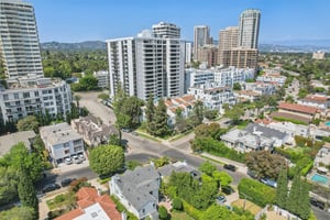 Manning Ave 1-045.jpg