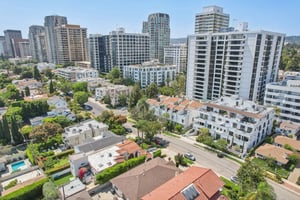 Manning Ave 1-046.jpg