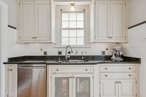 N Oak Park Ave-S2103-019.jpg