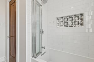 N Oak Park Ave-S2103-032.jpg