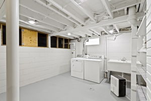  Photo 36