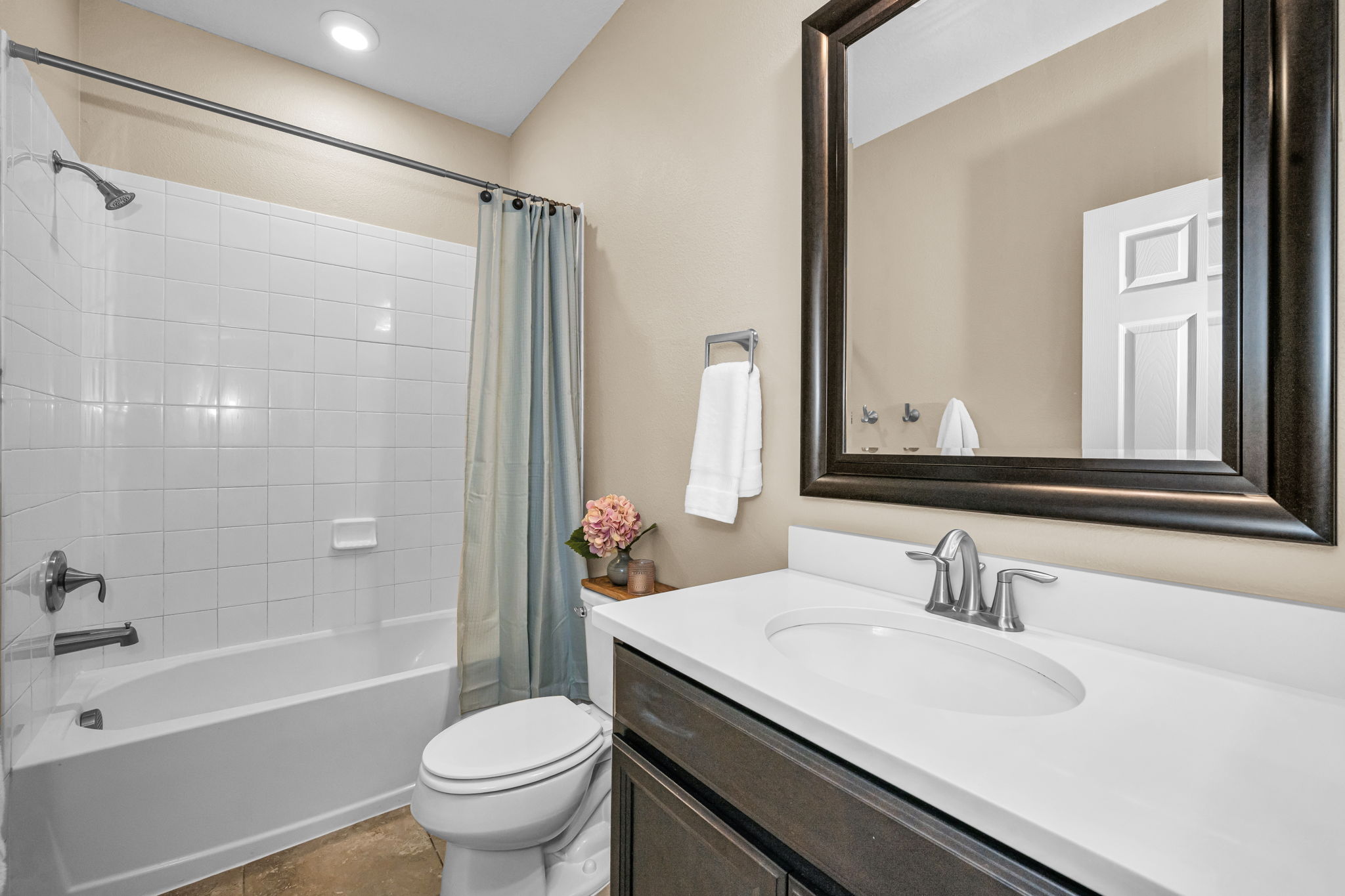 Upper Level Bathroom 2a