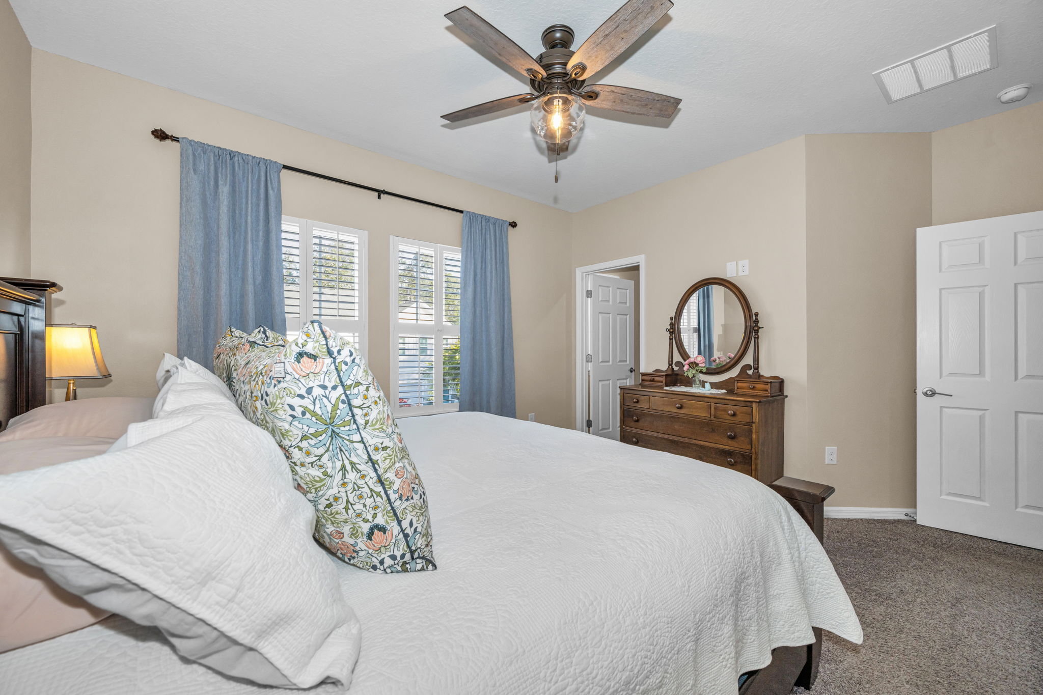 Upper Level Primary Bedroom 1b