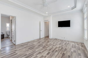 026_1220 Tasman Dr 128