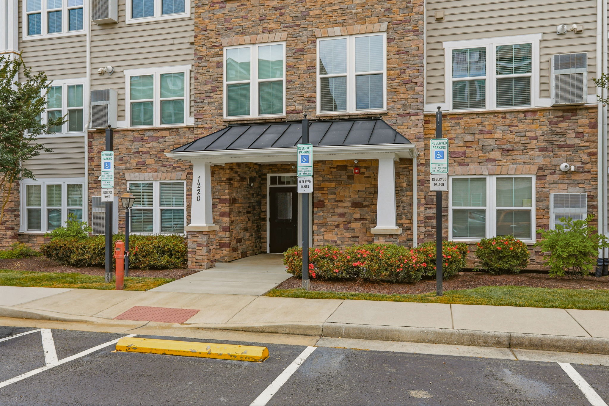 03-Exterior Front