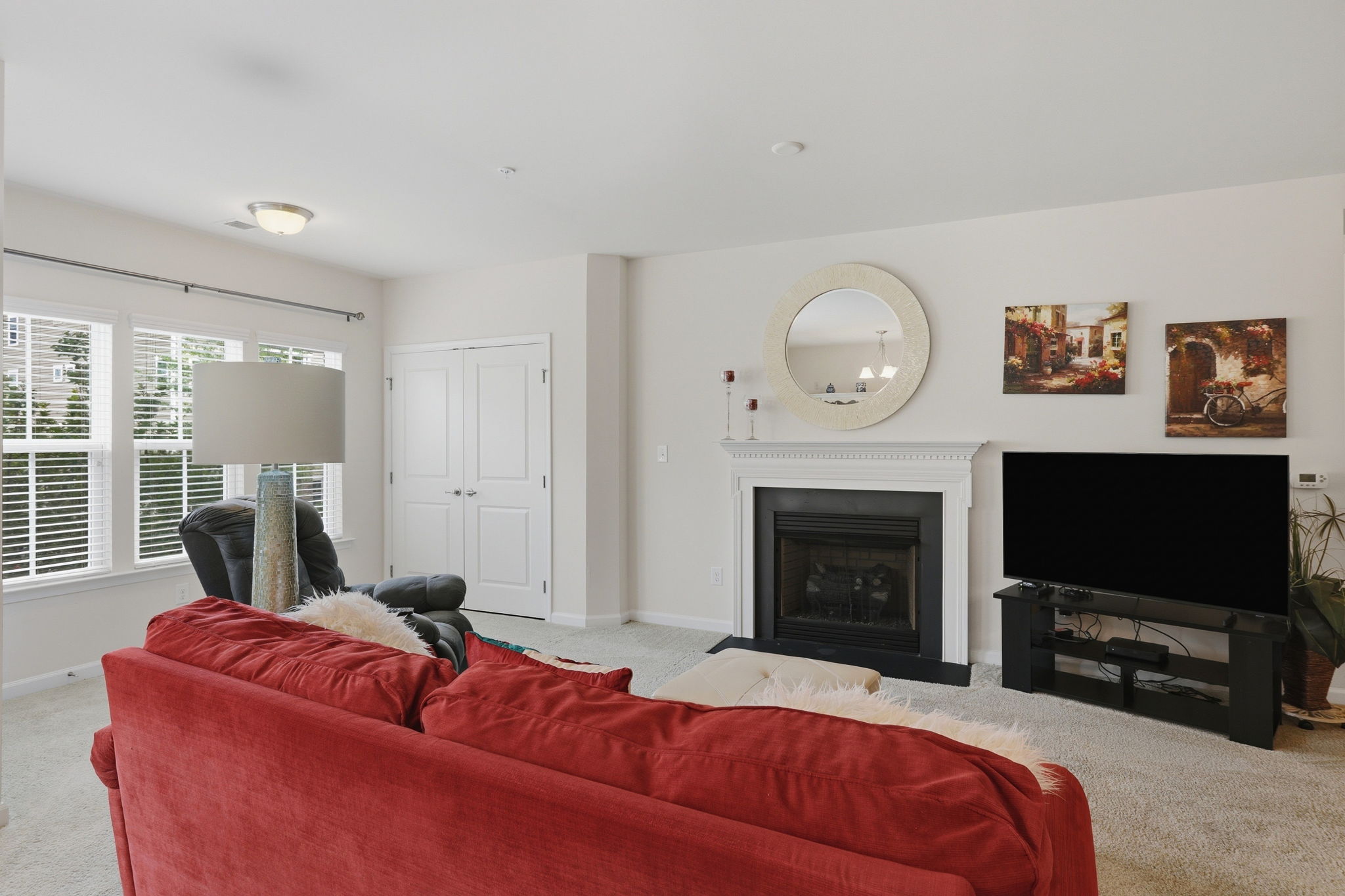 07-Living Room