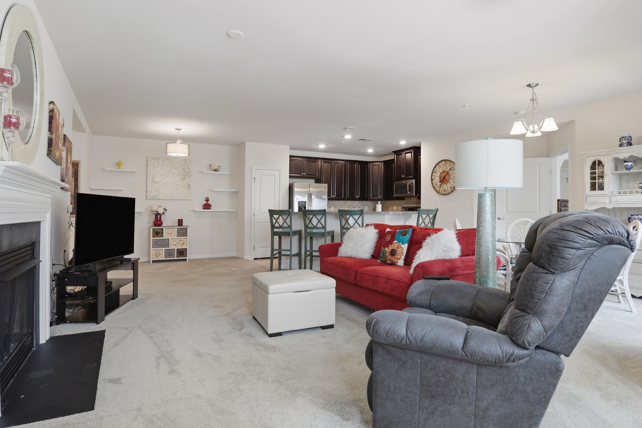 08-Living Room