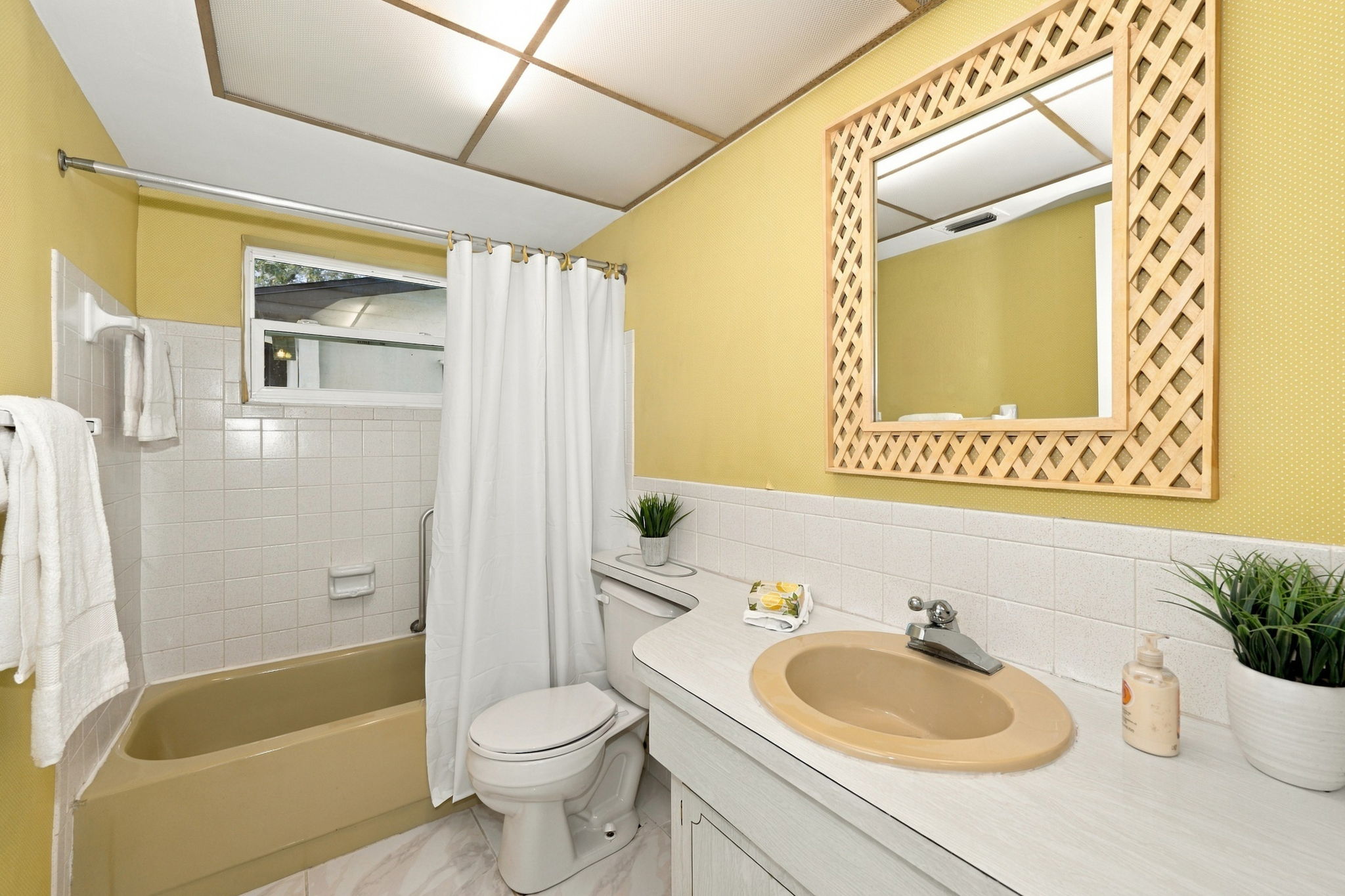 Bathroom 2a
