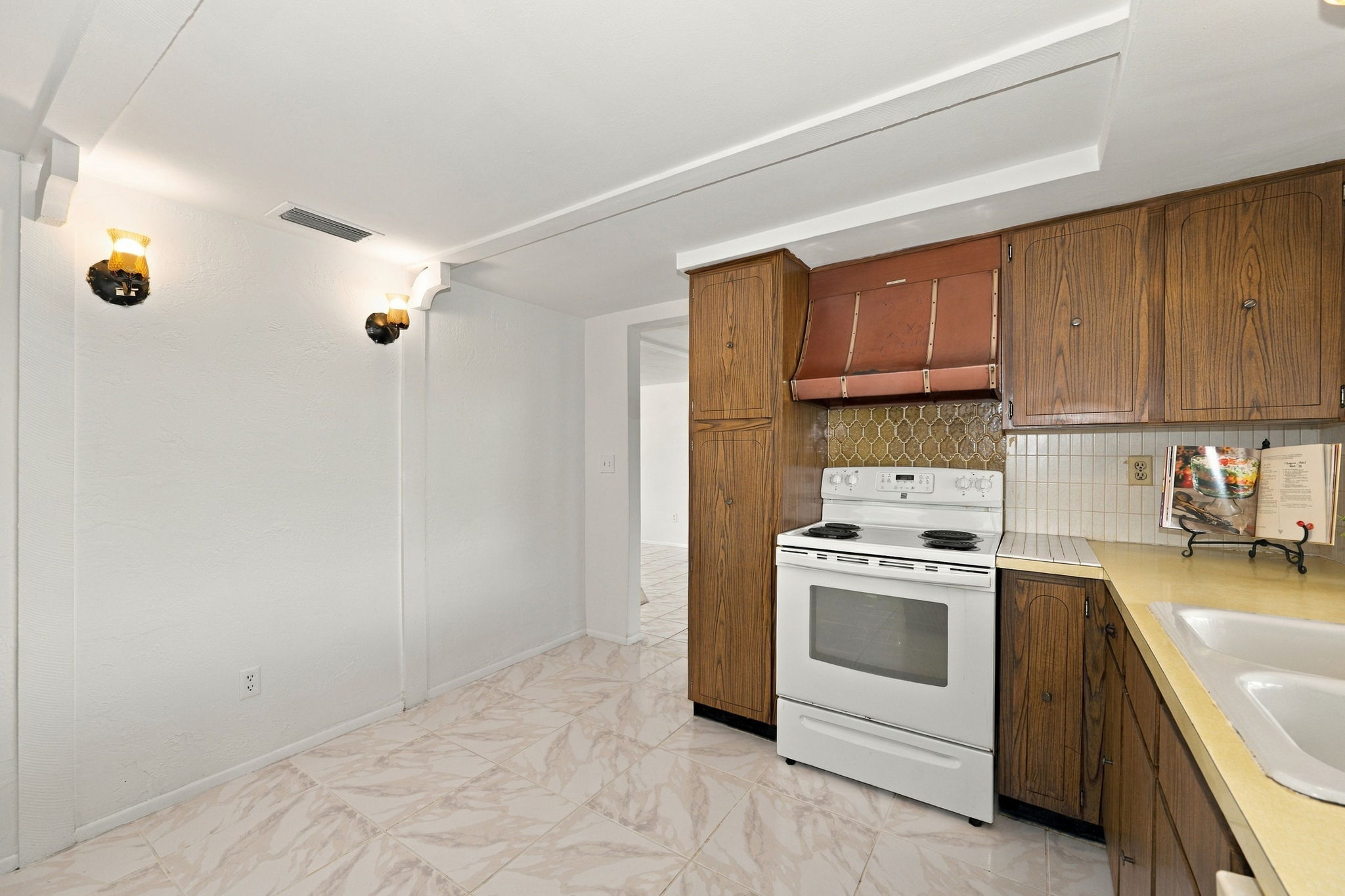 Kitchen 5