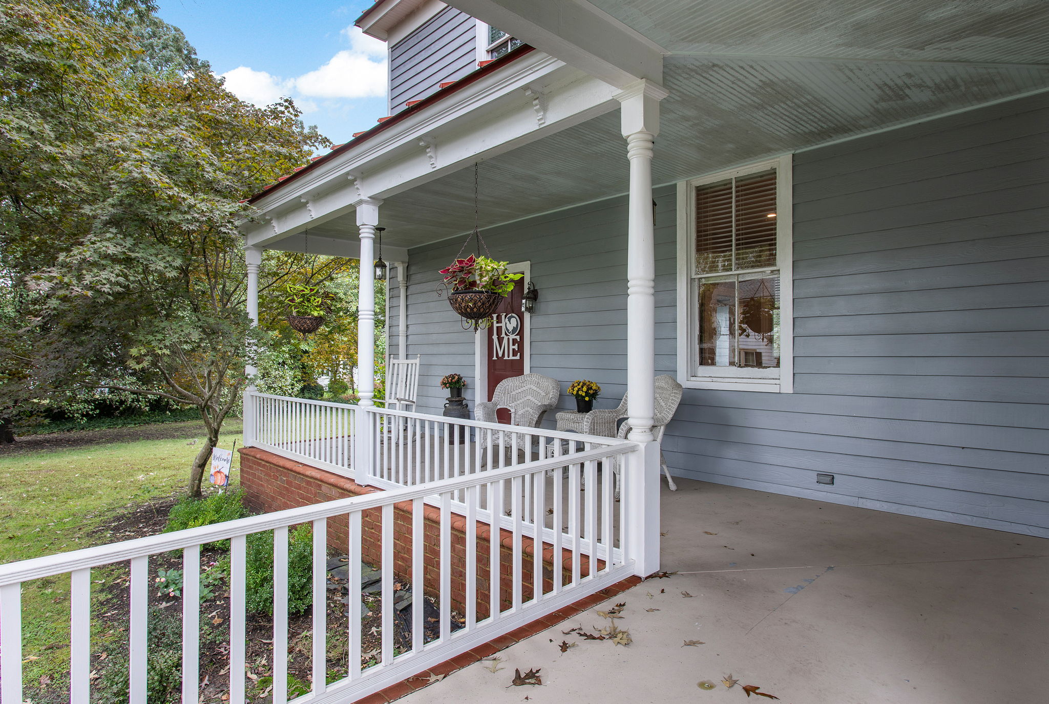 05-Front Porch