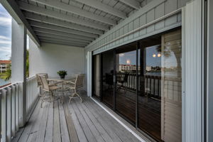 Balcony3