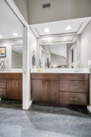 Upper Level Primary Bathroom1b