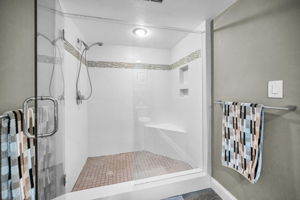 Upper Level Primary Bathroom1d
