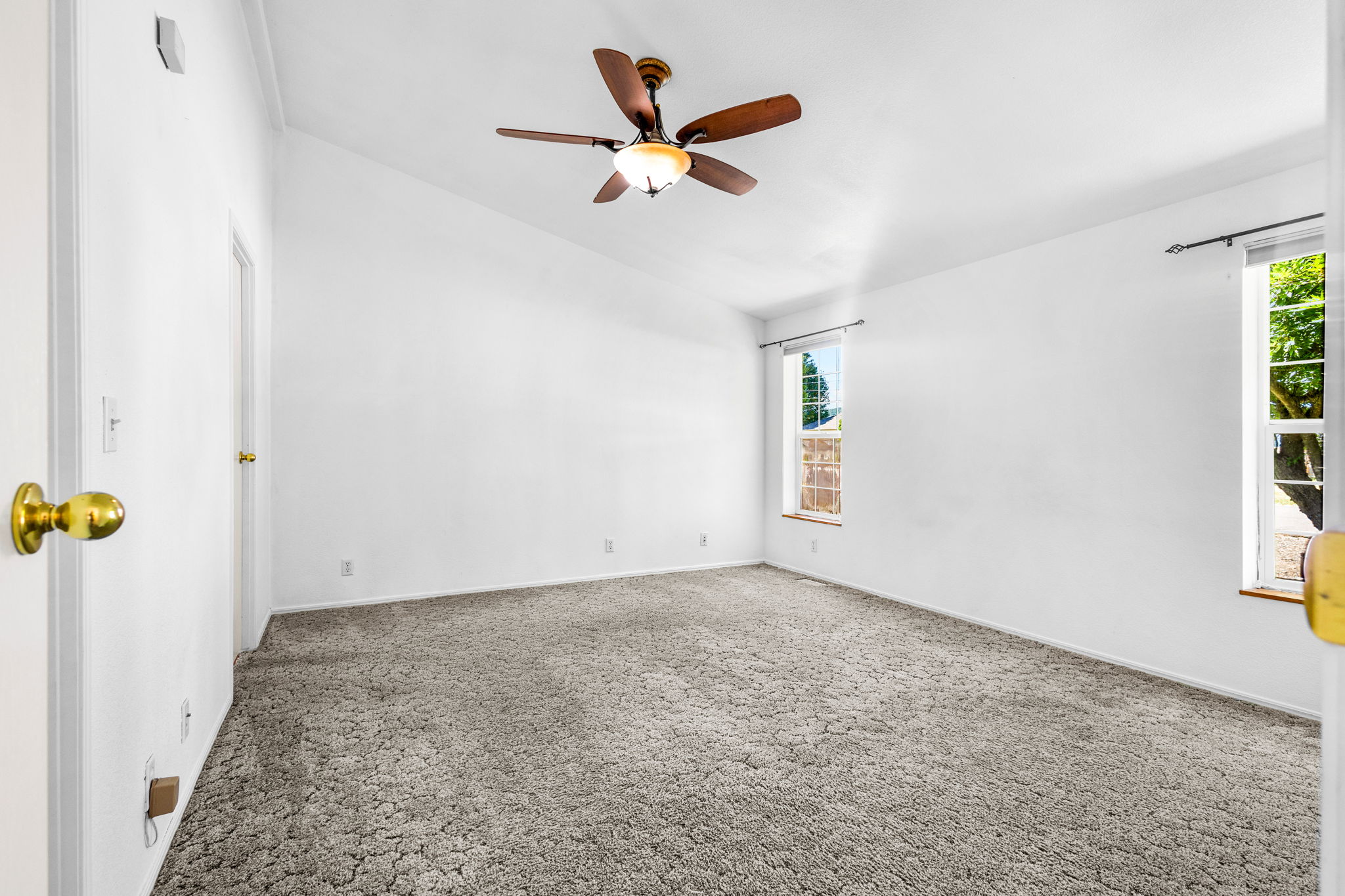1221 47th Ave 9