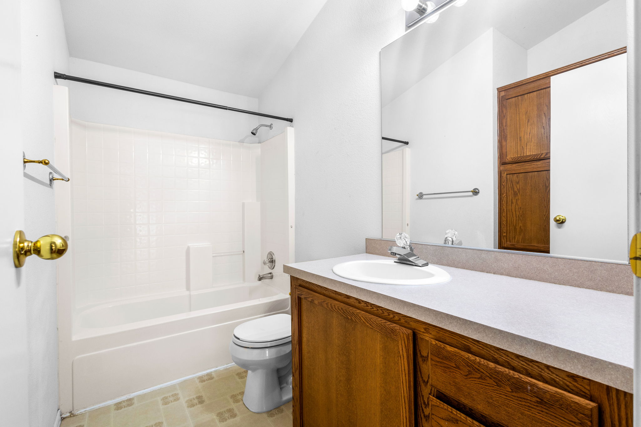 1221 47th Ave 25