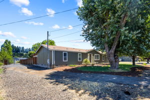 1221 47th Ave 2
