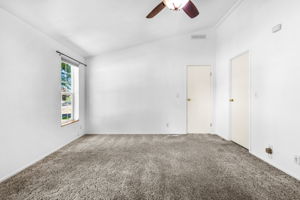 1221 47th Ave 11