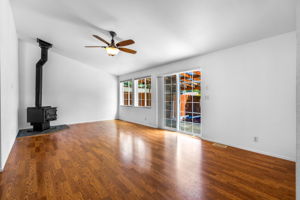 1221 47th Ave 22