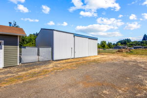 1221 47th Ave 40