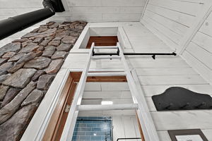  Photo 37